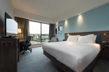 Hampton By Hilton Edinburgh West End - image 3