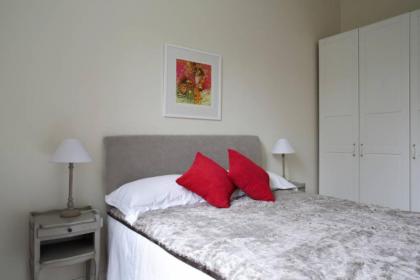 1 Bedroom Flat near City Centre Accommodates 4 - image 8