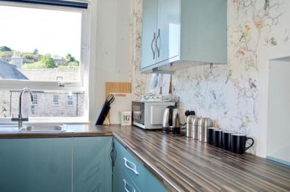 Extremely Central And Spacious Flat - image 9
