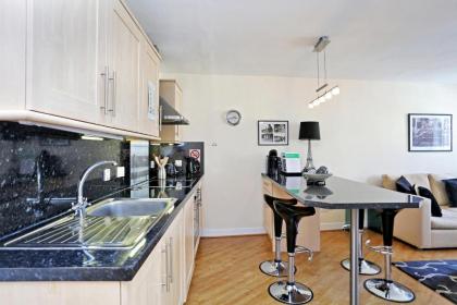 West Bow - Comfy 2 bed on West Bow overlooking Grassmarket - image 11
