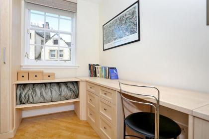 West Bow - Comfy 2 bed on West Bow overlooking Grassmarket - image 16