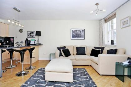 West Bow - Comfy 2 bed on West Bow overlooking Grassmarket - image 4