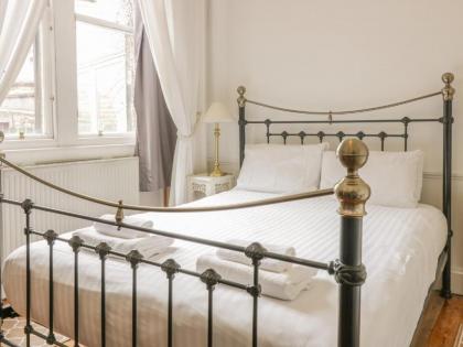 3 Lynedoch Place Edinburgh - image 17