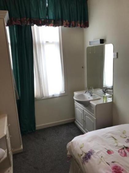 Dorstan House - image 17