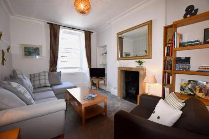 Charming 1 Bedroom Apartment in Stockbridge Edinburgh - image 1