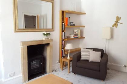 Charming 1 Bedroom Apartment in Stockbridge Edinburgh - image 7