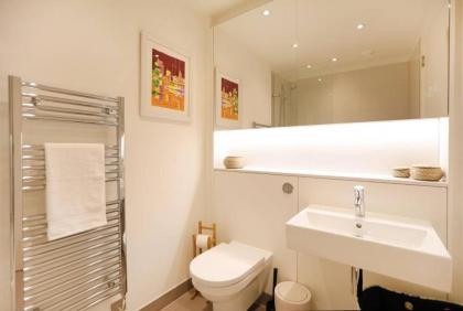 Luxurious central 1 bed in Quartermile - parking - image 11