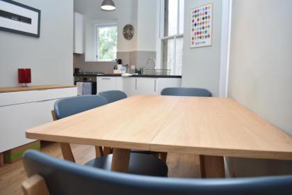 High Street - modern Scandi design apartment in the heart of the old town! - image 19