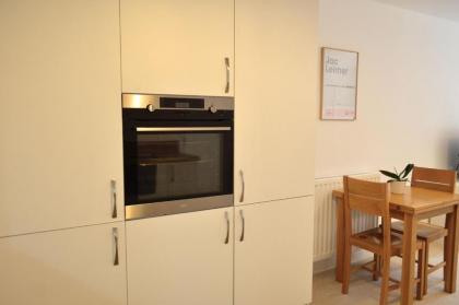 Boutique Flat off Leith Walk with Free Parking - image 11