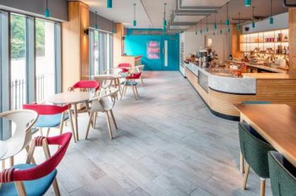 YOTEL Edinburgh - image 11