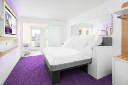 YOTEL Edinburgh - image 12