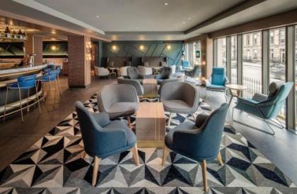 YOTEL Edinburgh - image 8