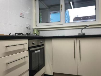 Holyrood Central Apartment - image 11