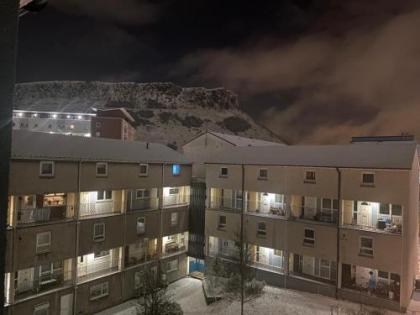 Holyrood Central Apartment - image 2