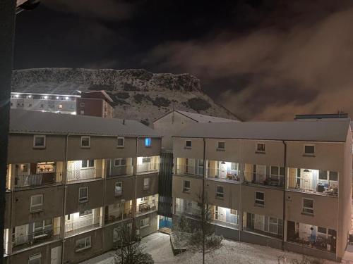 Holyrood Central Apartment - image 2