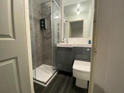 Holyrood Central Apartment - image 7