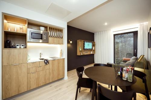 Wilde Aparthotels by Staycity Edinburgh Grassmarket - image 2