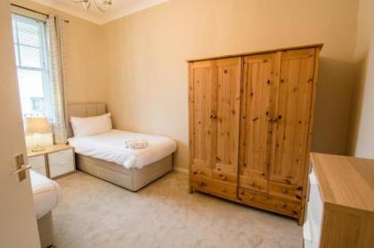 419 Luminous 2 bedroom apartment in the heart of Edinburgh's Old Town - image 11