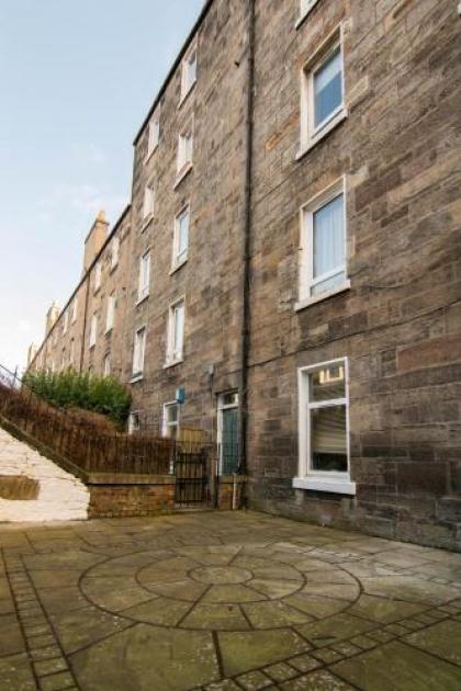 427 - Salmond Place Apartment - image 13