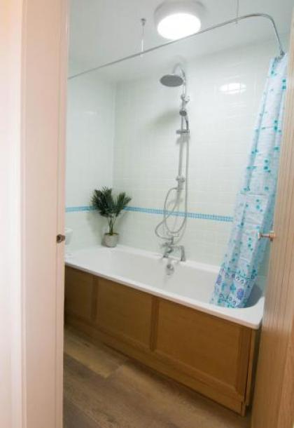 427 - Salmond Place Apartment - image 16