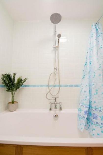 427 - Salmond Place Apartment - image 18