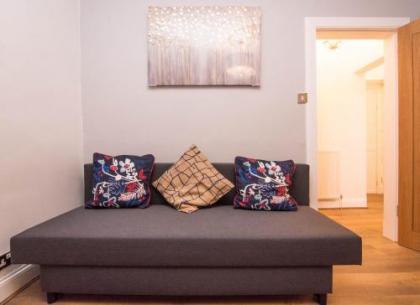 427 - Salmond Place Apartment - image 8