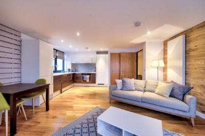 Stylish City Centre Apartment for Two Edinburgh