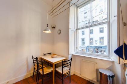 Spacious 2Bed in Heart of Old Town (Diagon Alley) - image 10