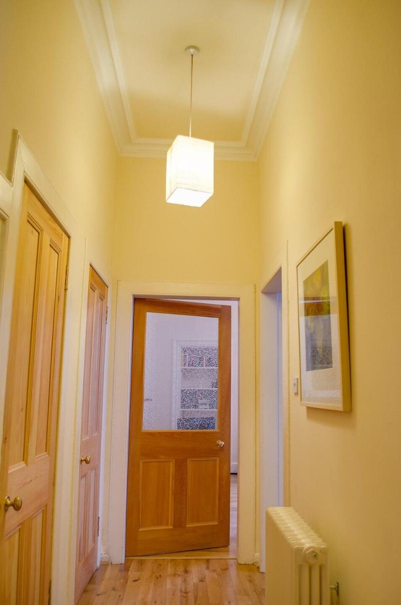 Spacious 2Bed in Heart of Old Town (Diagon Alley) - image 3