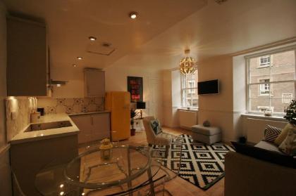Castle Hideaway Edinburgh 