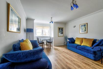 GuestReady - Stylish Apt w Parking near Edinburgh Edinburgh 