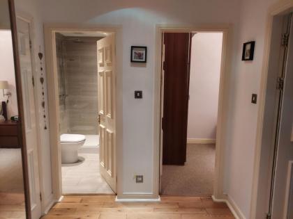 Sunshine On Leith Apartment - image 16