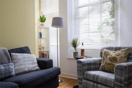 Sunshine On Leith Apartment - image 6