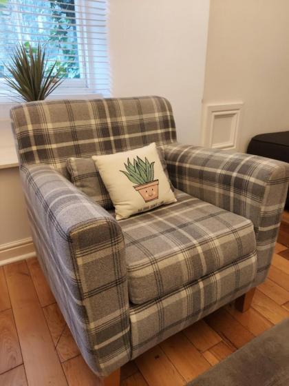 Sunshine On Leith Apartment - image 7