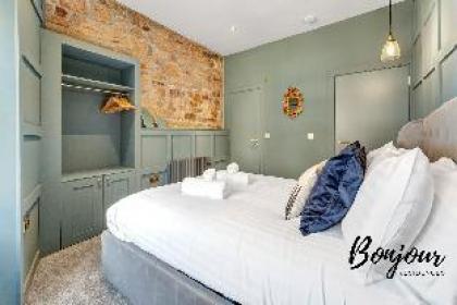 Grassmarket Luxury No. 2 - 3BR-2BA - Free Parking - image 14