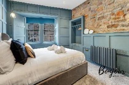 Grassmarket Luxury No. 2 - 3BR-2BA - Free Parking - image 15