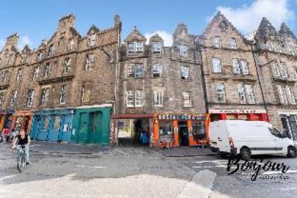 Grassmarket Luxury No. 2 - 3BR-2BA - Free Parking - image 2