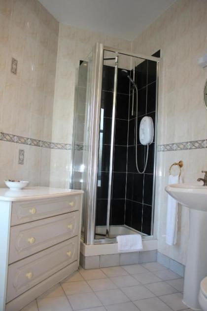 Ardmillan Hotel - image 19