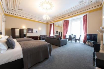 Grosvenor Suites - image 17