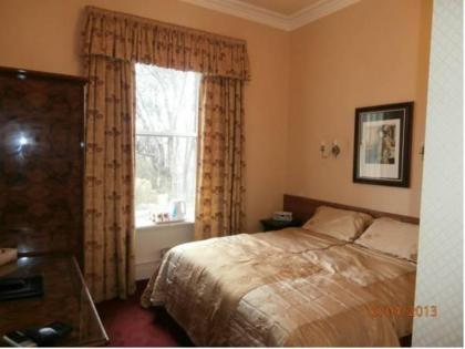 Auld Reekie Guest House - image 30