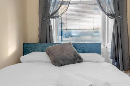 Edinburgh City Centre Jasmine Apartment -SLEEPS 7 - image 21