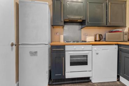 Edinburgh City Centre Jasmine Apartment -SLEEPS 7 - image 26