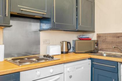 Edinburgh City Centre Jasmine Apartment -SLEEPS 7 - image 27