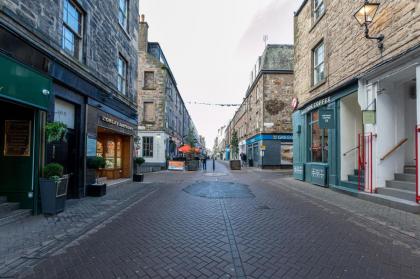 Tony Asga - Tony's Apartment HEART OF EDINBURGH CITY CENTRE sleeps 2 - image 27