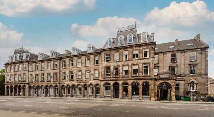 Royal Garden Apartments New Town - image 26