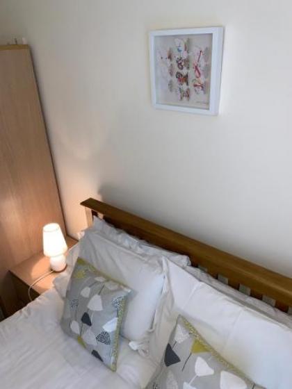 Tytler Gardens Apartment - image 17
