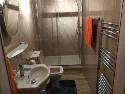 Edinburgh Central Apartment - image 24