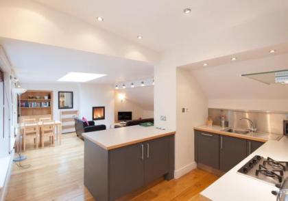Apartment Thistle Lane - image 1