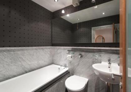 The York Place Residence - image 15