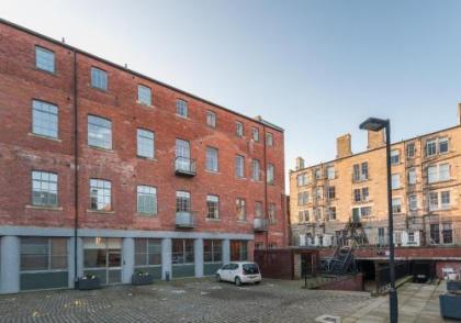 The Patriothall Residence - image 4